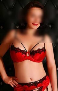 Desi Aunty Escorts DLF City Phase 1 Gurgaon