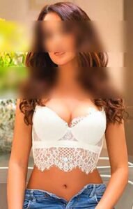 Desi Aunty Escorts DLF City Phase 5 Gurgaon